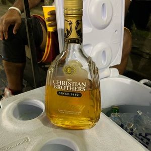 Meet your Posher, Manuel